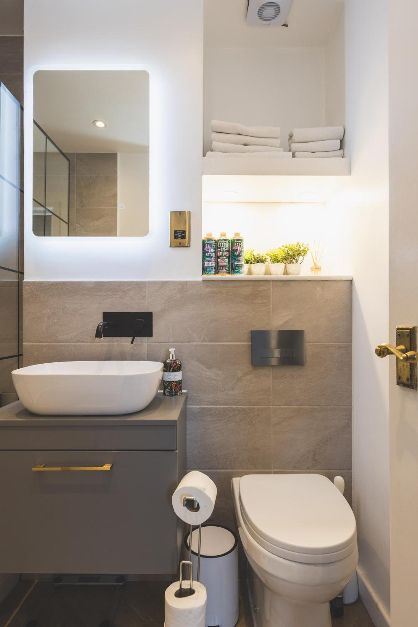 Luxurious 1-Bedroom Apartment In Kensington 伦敦 外观 照片